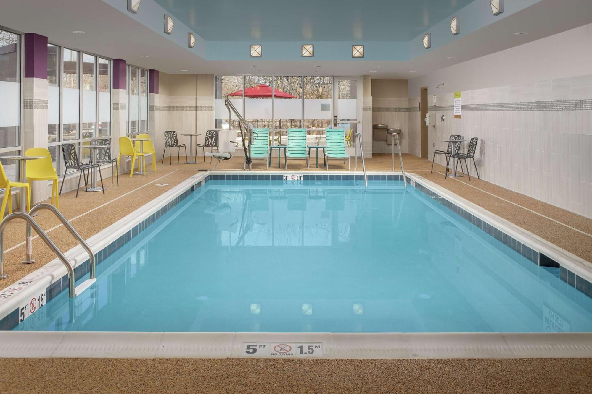 Home2 Suites By Hilton Edison Eksteriør bilde